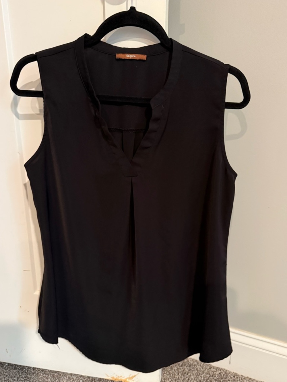 Gibson Black Sleeveless V-Neck Camisole